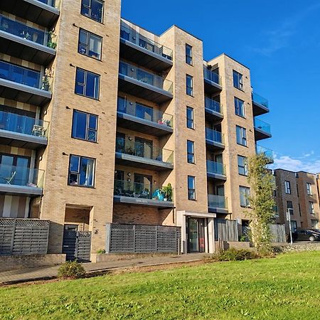 Sudbury Hill Stay Harrow on the Hill Exterior photo