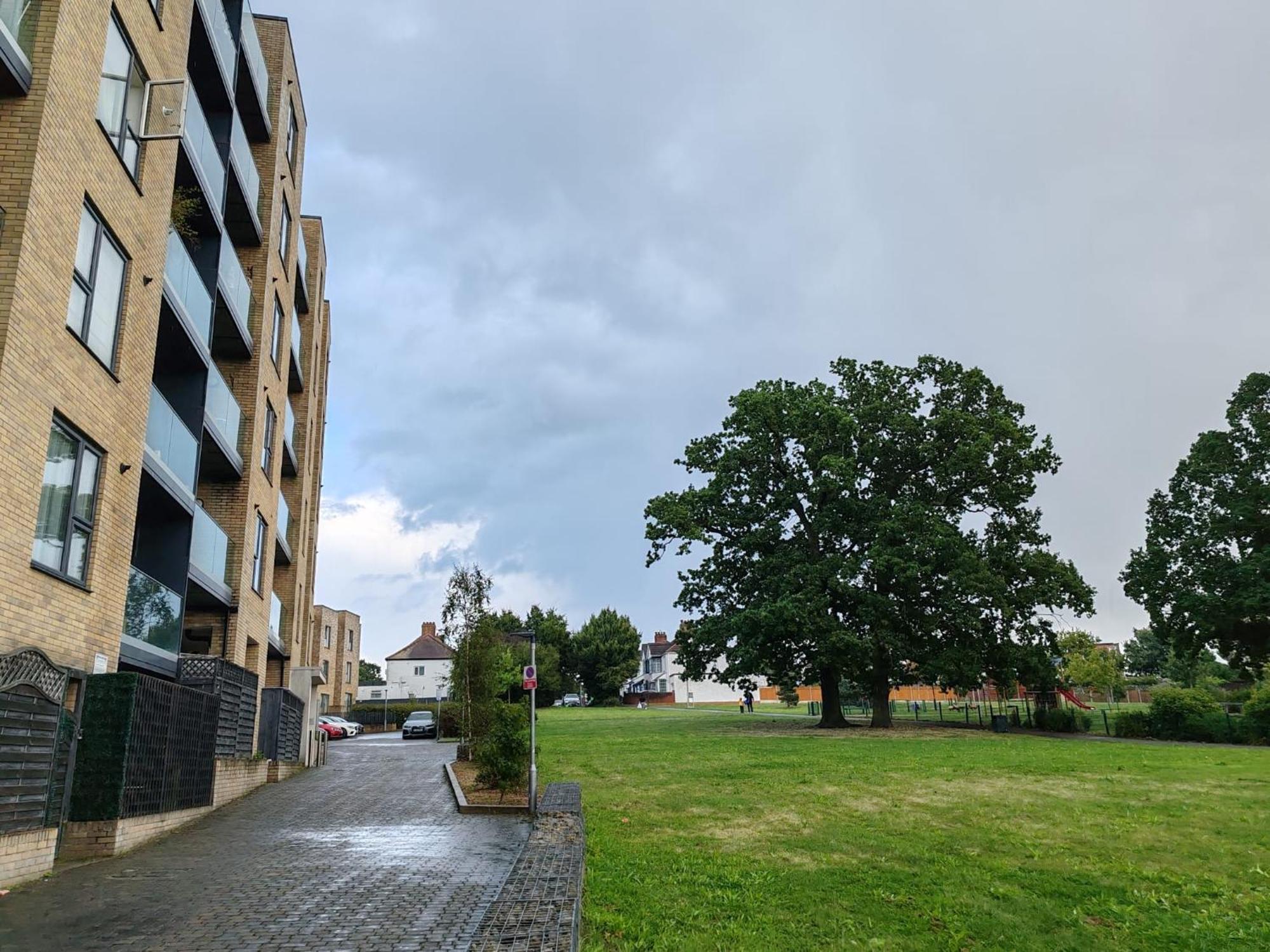 Sudbury Hill Stay Harrow on the Hill Exterior photo